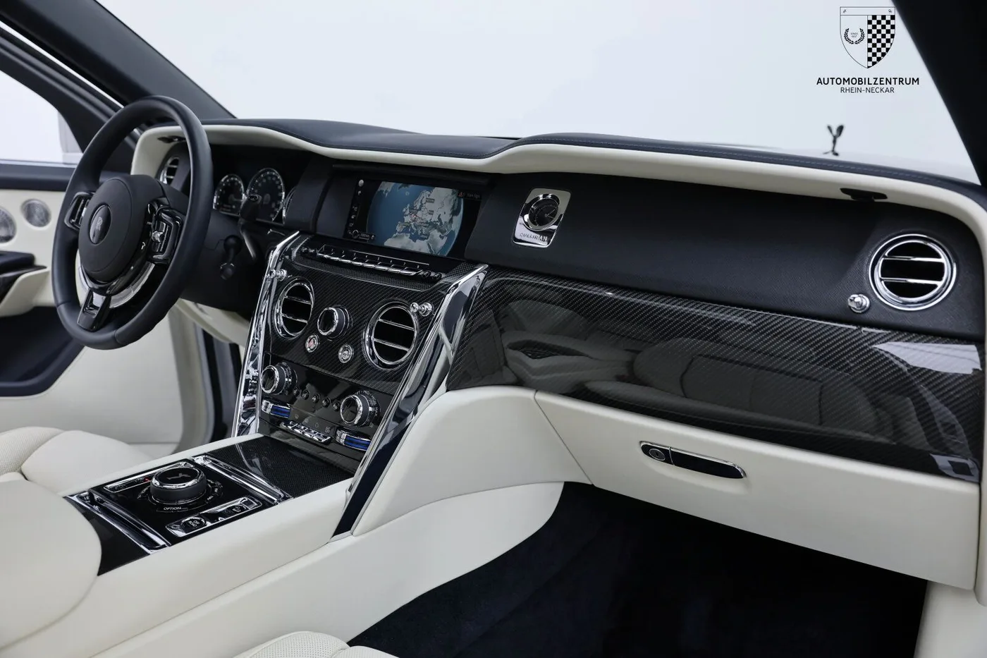 2019 Rolls-Royce Cullinan angeboten von einem Supersportwagenhändler in Viernheim, Deutschland, Foto 22 von 25