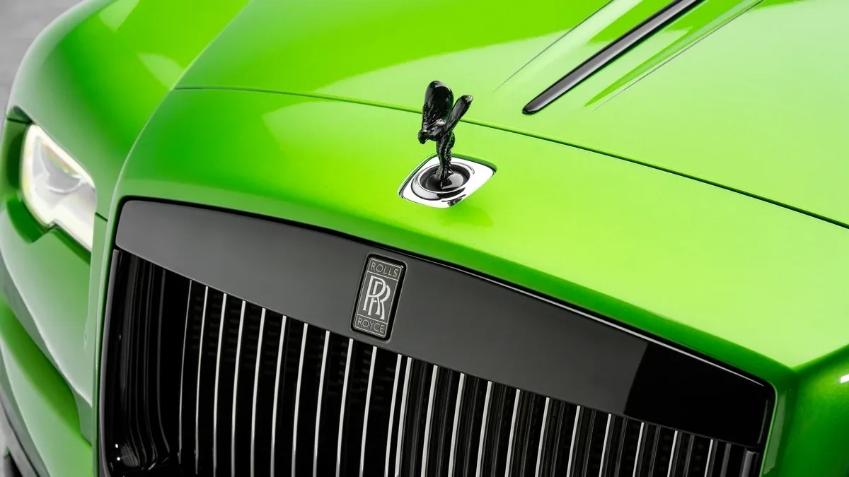 2019 Rolls-Royce Dawn Black Badge proposée par un concessionnaire spécialisé à Dubai, Émirats arabes unis, photo 8 sur 25