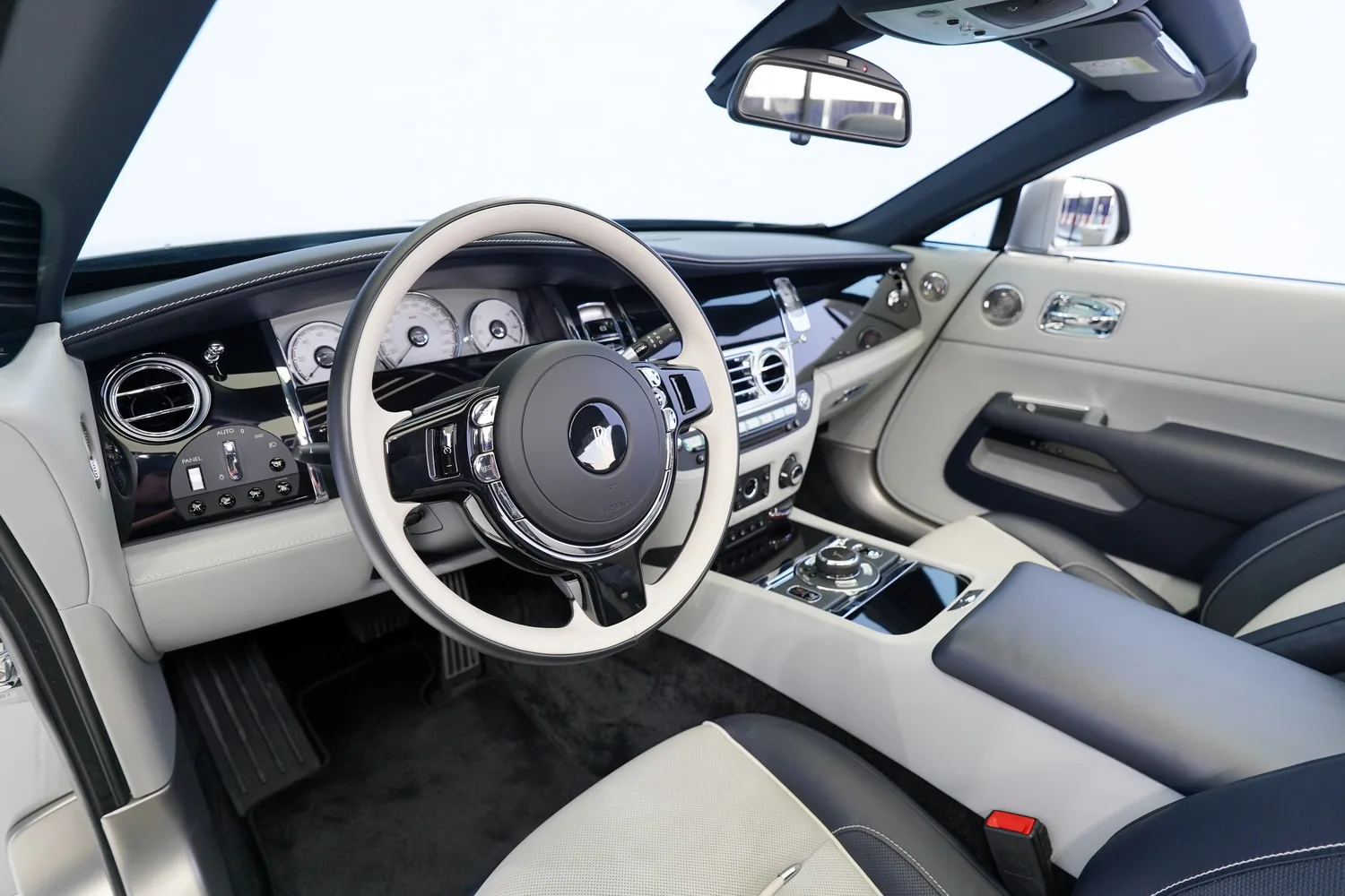 2019 Rolls-Royce Dawn, 7/14