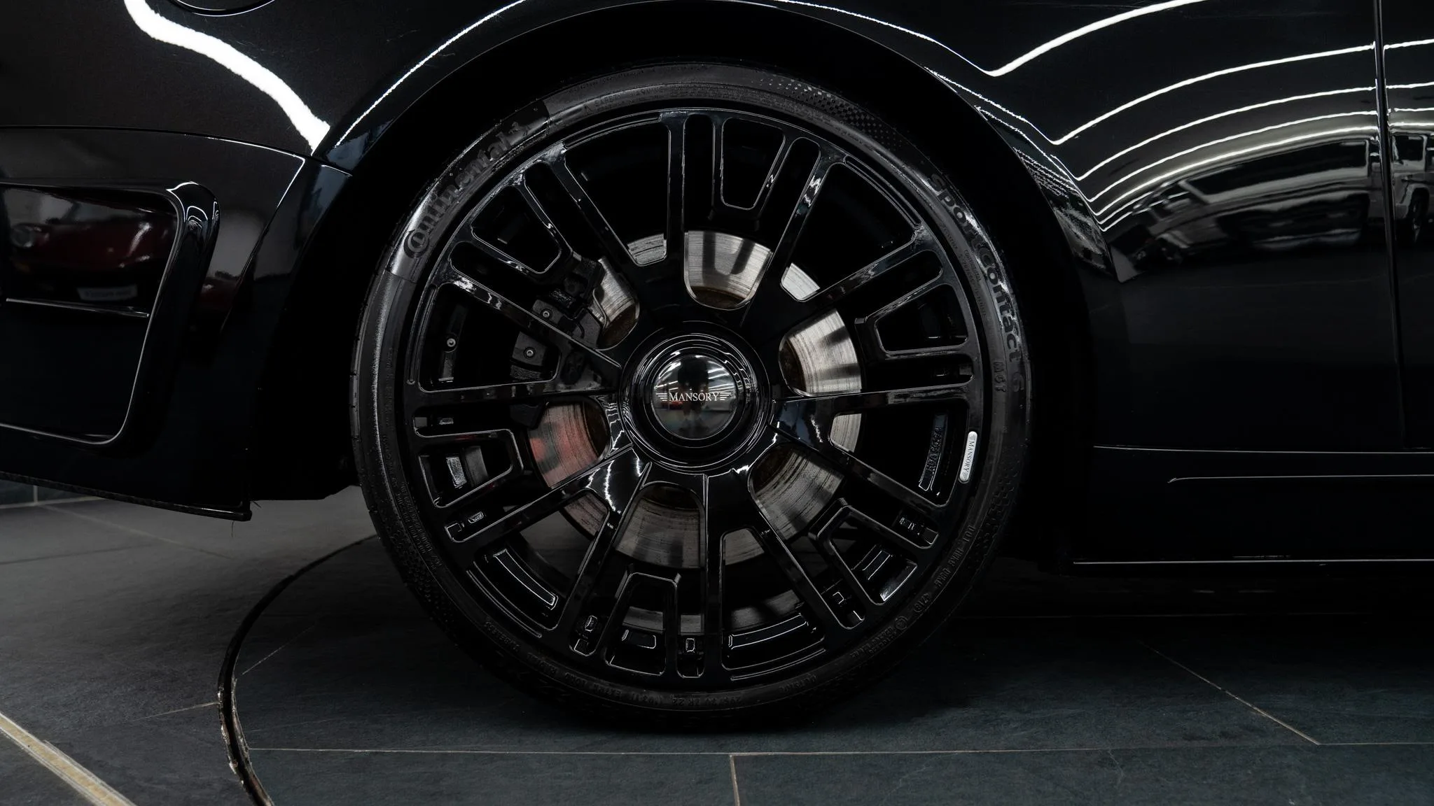 2019 Rolls-Royce Dawn MANSORY, 14/30