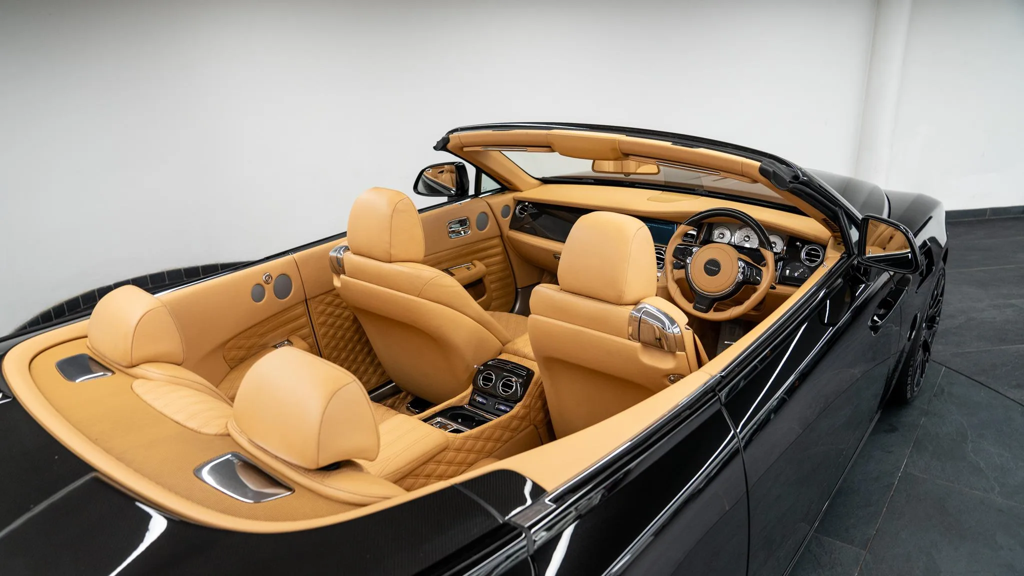 2019 Rolls-Royce Dawn MANSORY, 20/30