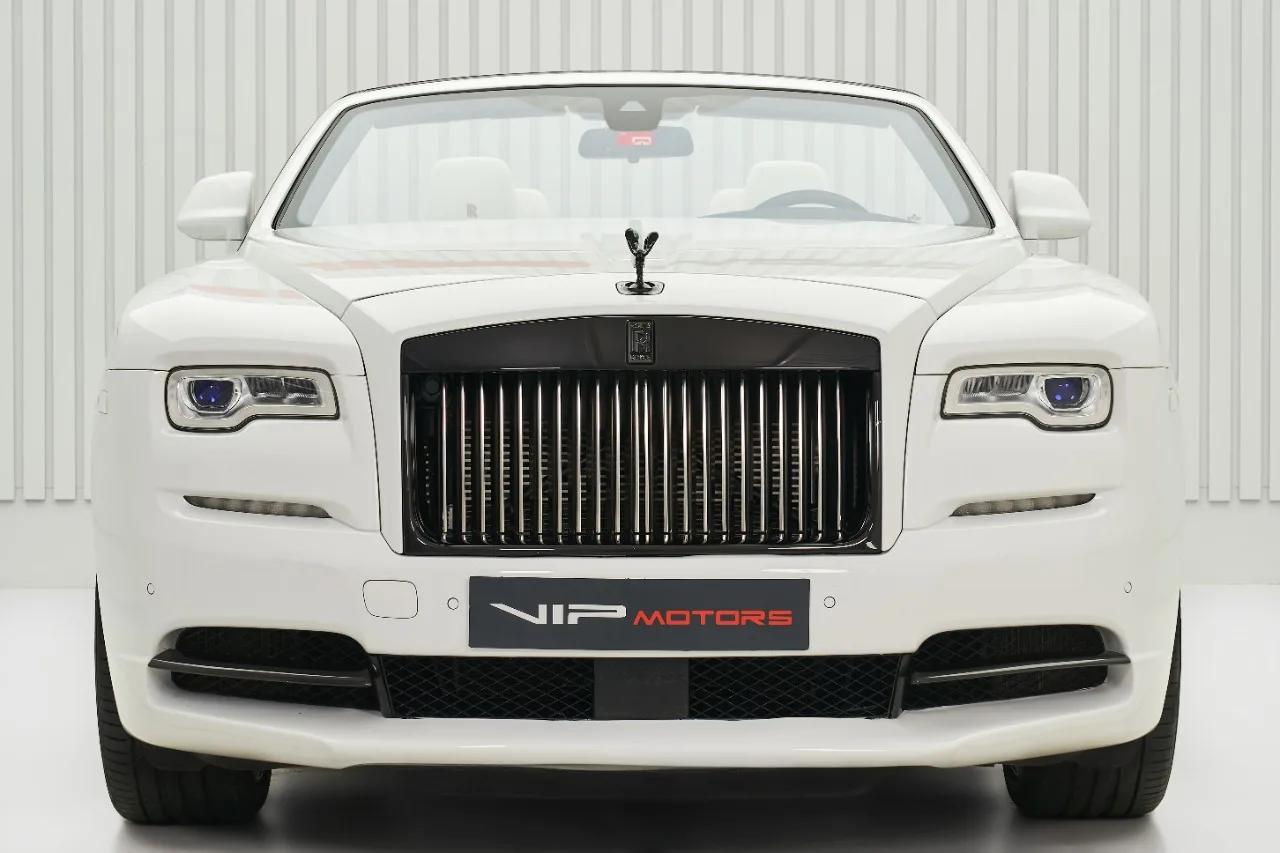 2019 Rolls-Royce Dawn Black Badge offered by a specialist dealer in Dubai, United Arab Emirates, photo 2 of 10