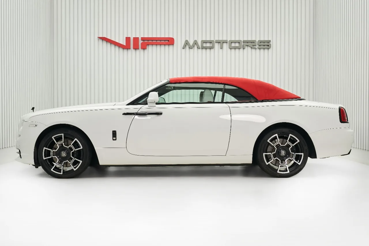 2019 Rolls-Royce Dawn Black Badge offered by a specialist dealer in Dubai, United Arab Emirates, photo 7 of 10