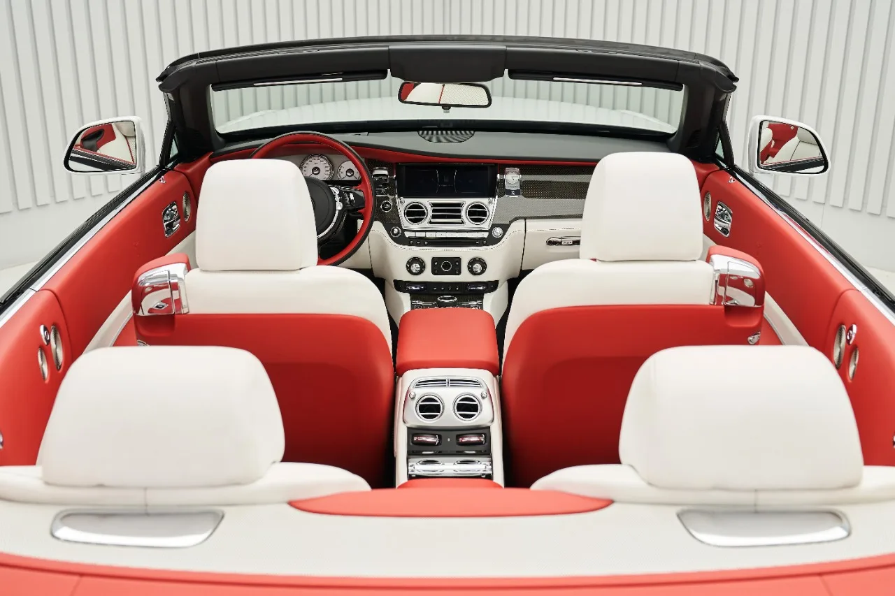 2019 Rolls-Royce Dawn Black Badge offered by a specialist dealer in Dubai, United Arab Emirates, photo 10 of 10