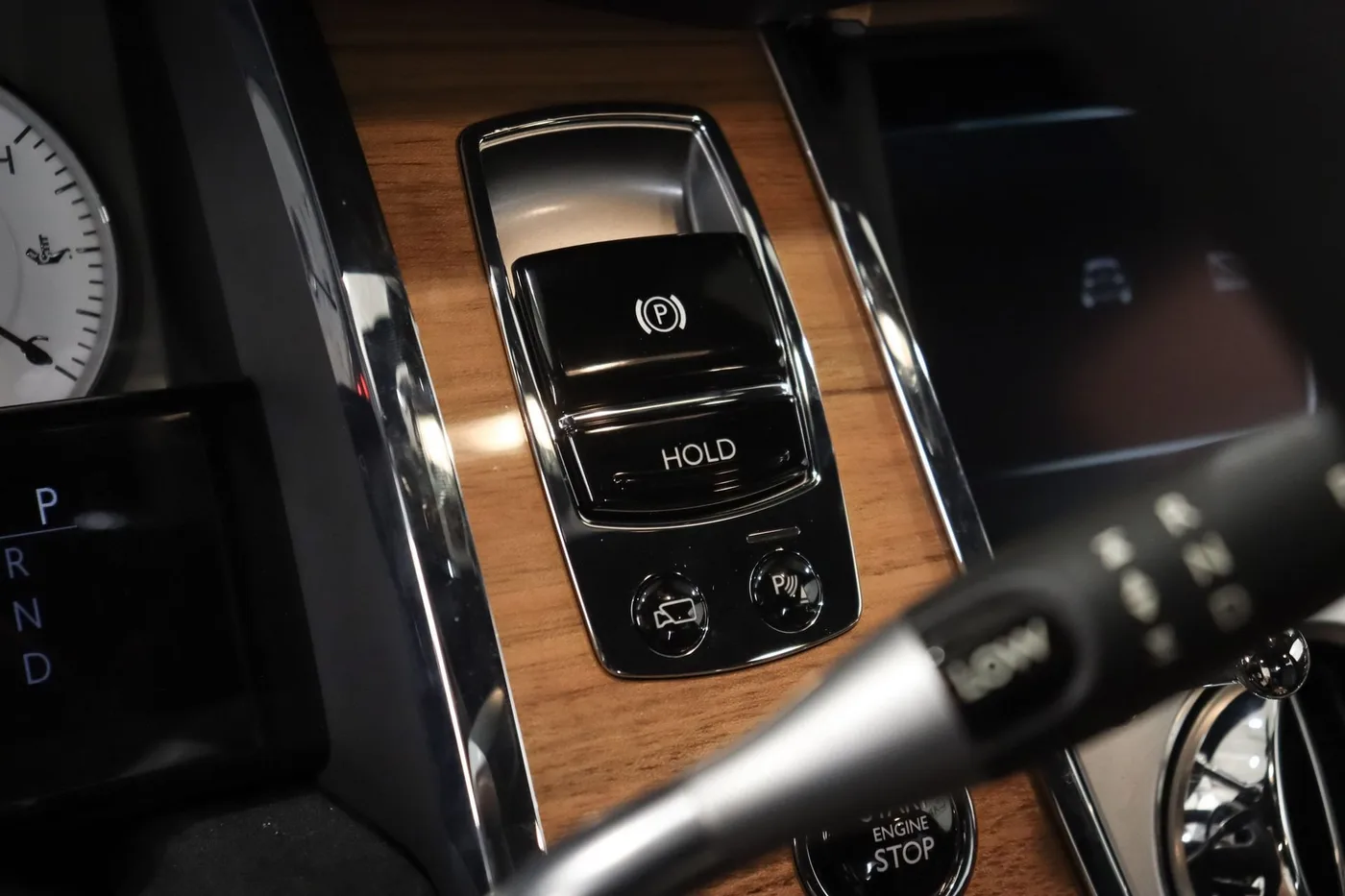 2019 Rolls-Royce Ghost offered by a supercar dealer in Zibido San Giacomo, Italy, photo 25 of 25