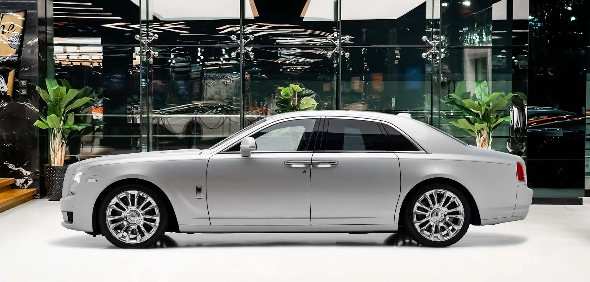 2019 Rolls-Royce Ghost, 2/30