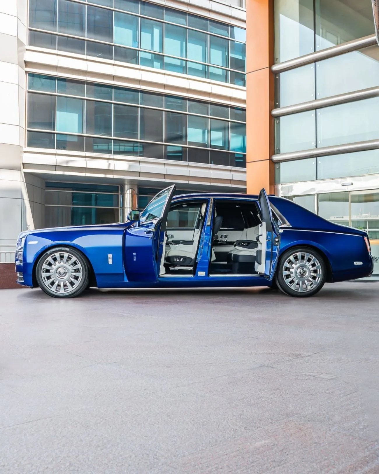 2019 Rolls-Royce Phantom, 5/22