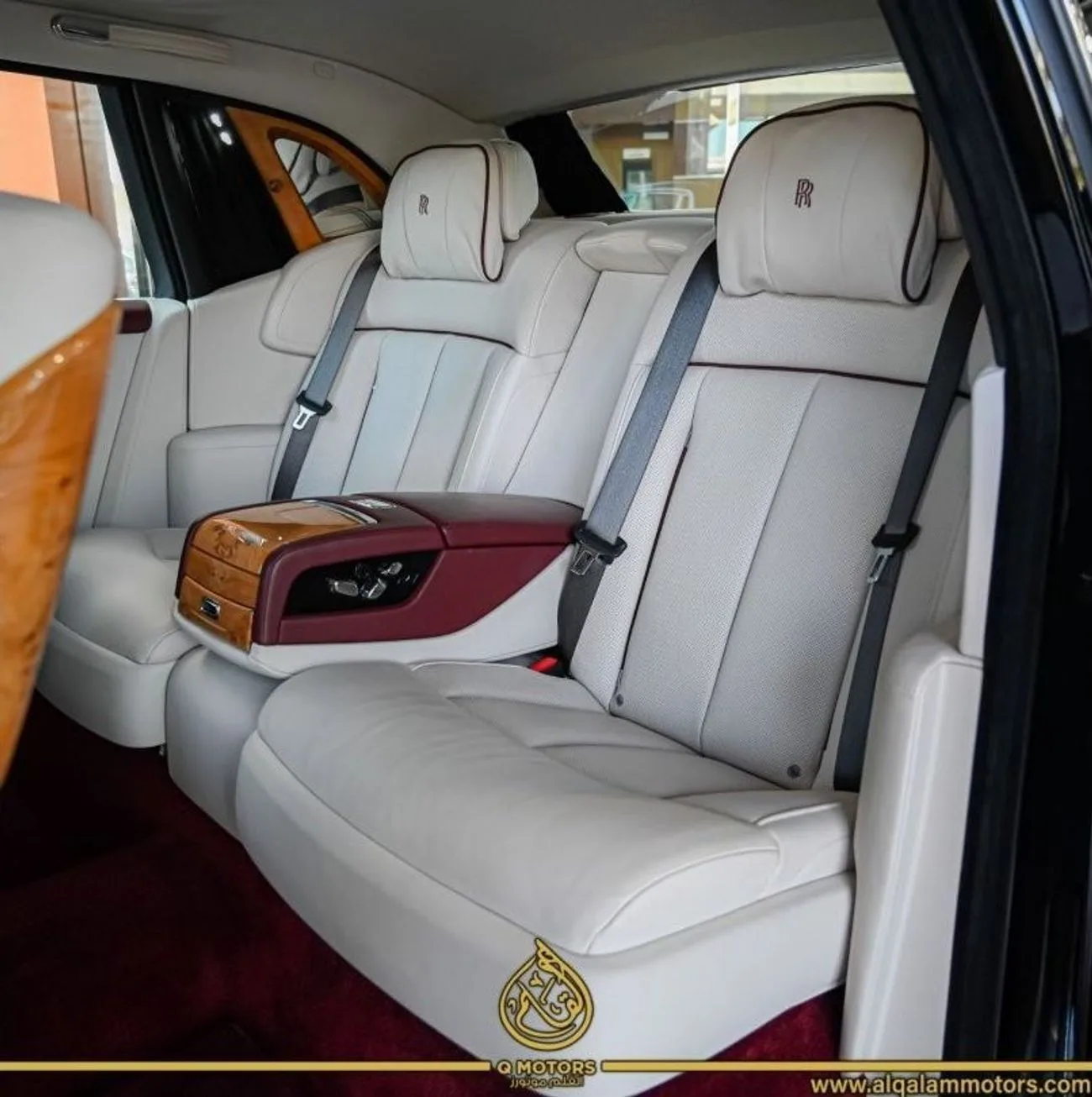 2019 Rolls-Royce Phantom Extended angeboten von einem Fachhändler in Dubai, Vereinigte Arabische Emirate, Foto 9 von 12