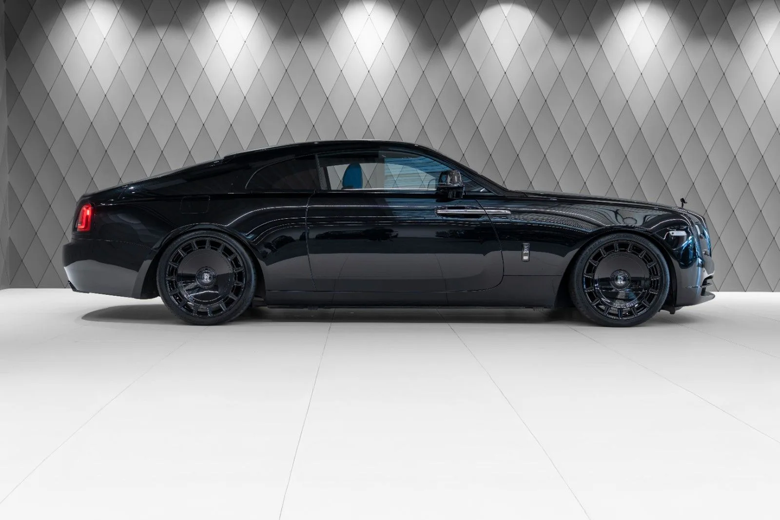 2019 Rolls-Royce Wraith Black Badge, 3/27