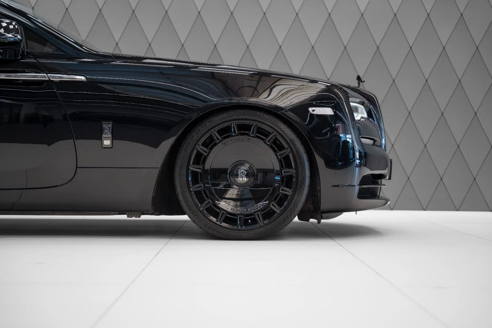 2019 Rolls-Royce Wraith Black Badge, 7/27