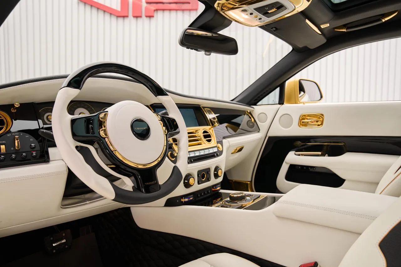 2019 Rolls-Royce Wraith offered by a specialist dealer in Dubai, United Arab Emirates, photo 10 of 10