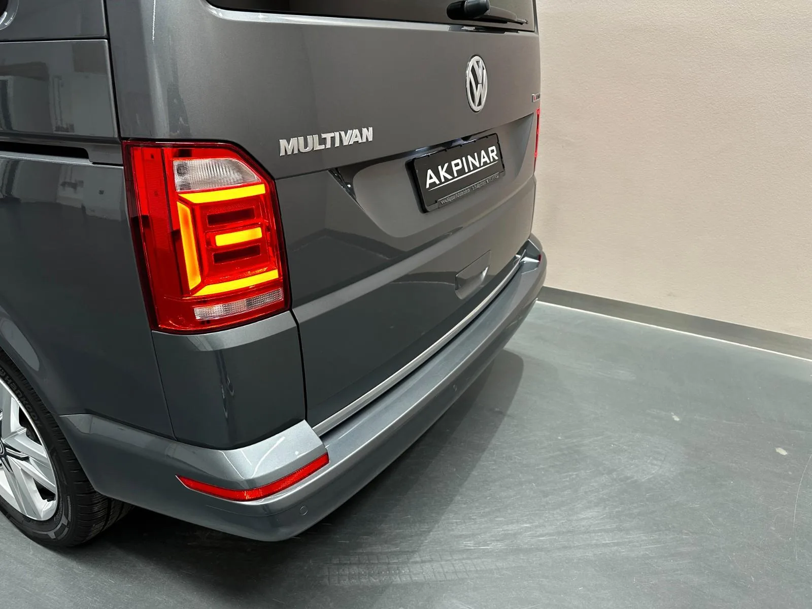 2019 Volkswagen T6 Multivan Highline, 5/27