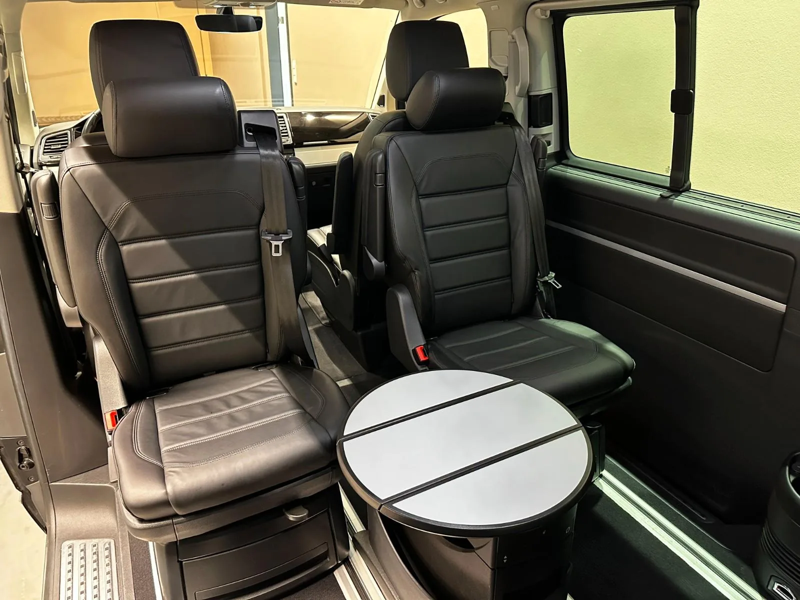 2019 Volkswagen T6 Multivan Highline, 15/27