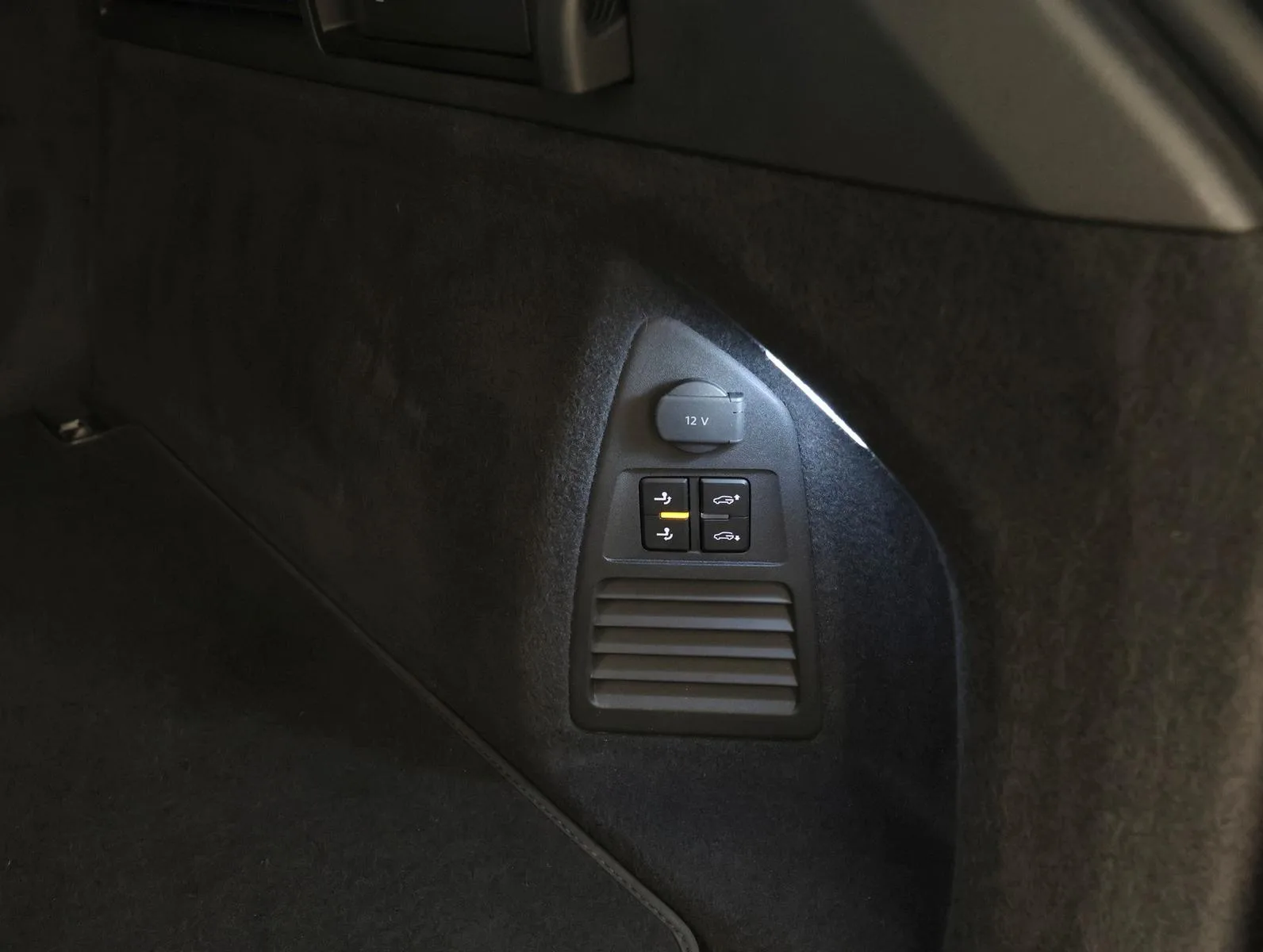 2019 Volkswagen Touareg Elegance, 28/29