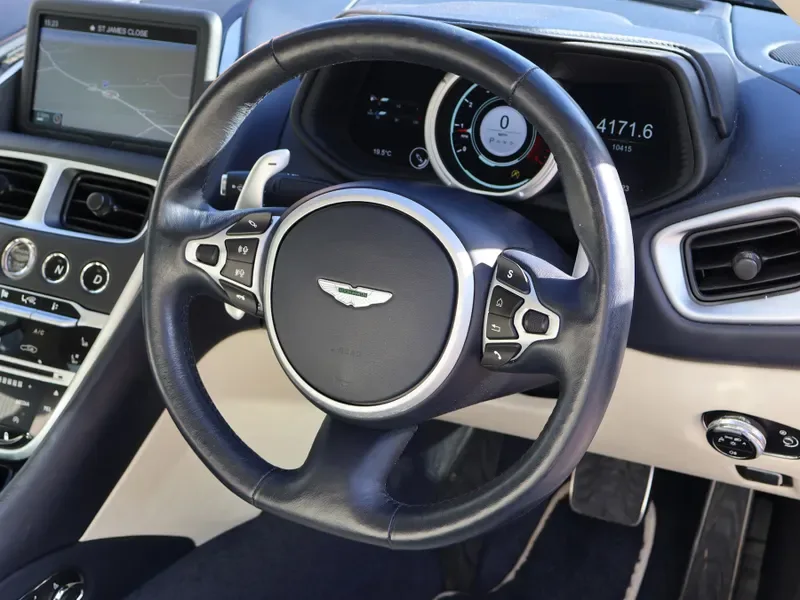 2020 Aston Martin DB11, 10/23