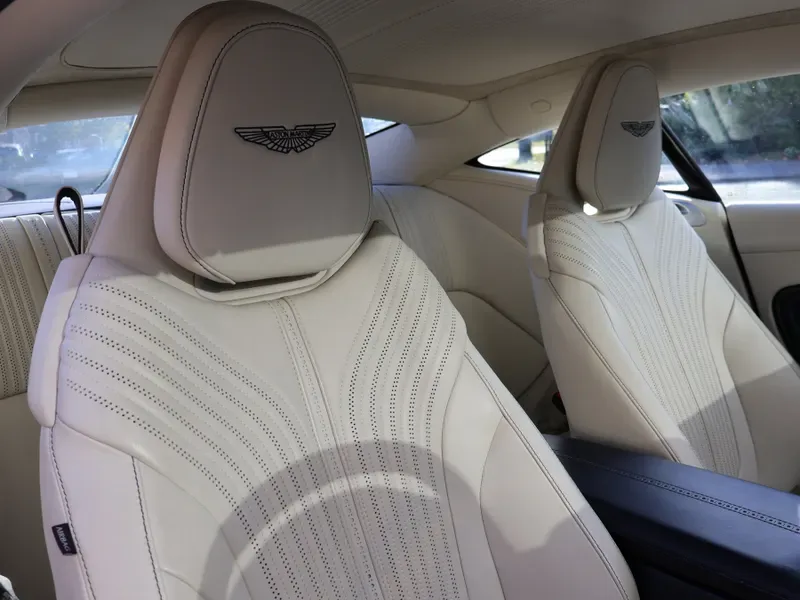 2020 Aston Martin DB11, 12/23