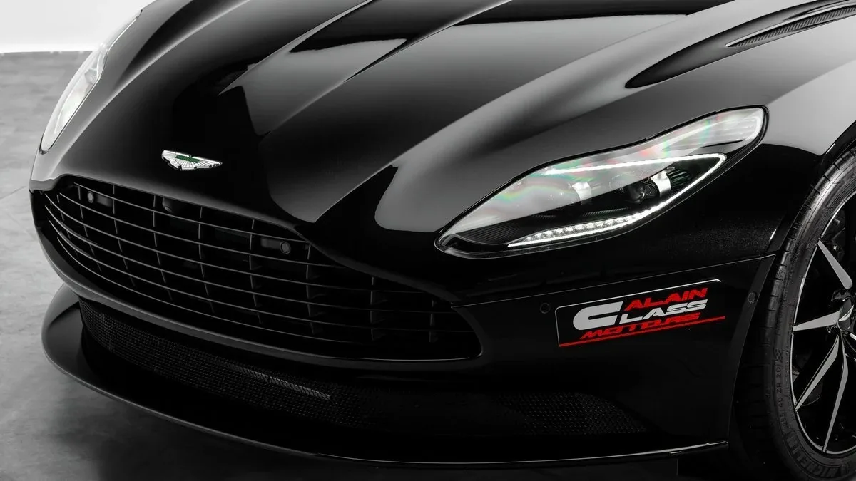2020 Aston Martin DB11 V8 offered by a specialist dealer in Dubai, United Arab Emirates, photo 7 of 24
