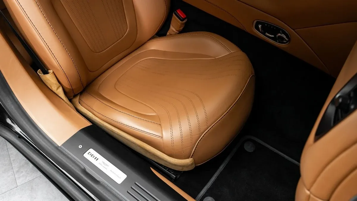 2020 Aston Martin DB11 V8 offered by a specialist dealer in Dubai, United Arab Emirates, photo 19 of 24