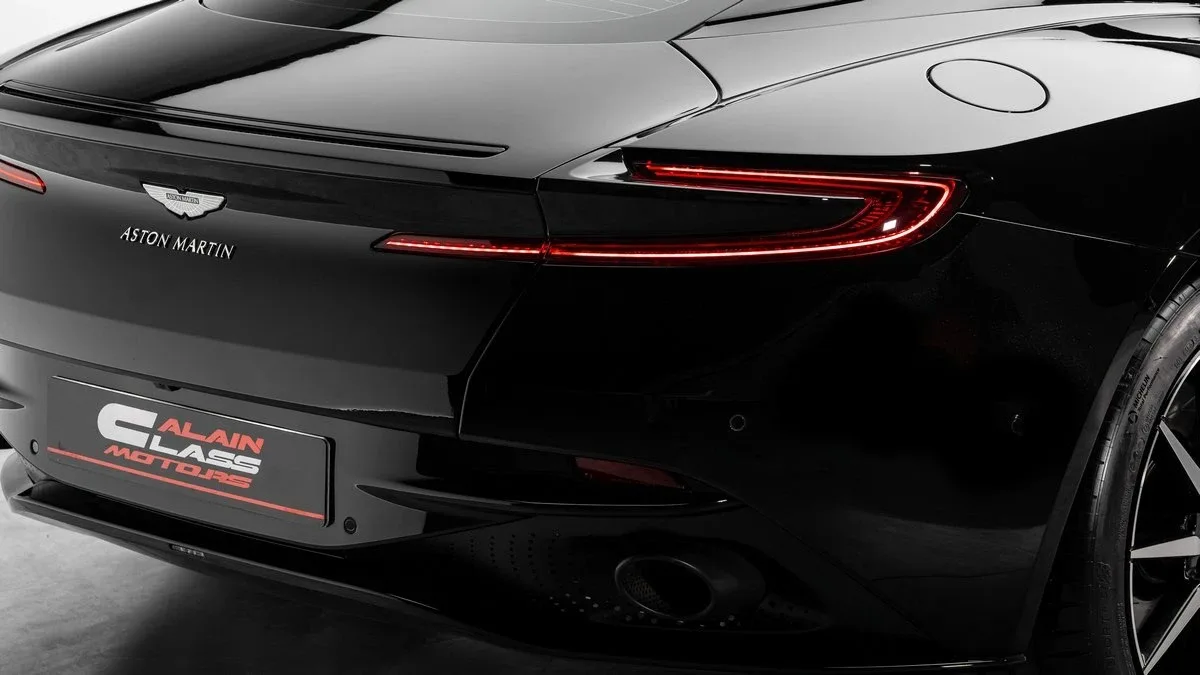 2020 Aston Martin DB11 V8 offered by a specialist dealer in Dubai, United Arab Emirates, photo 23 of 24