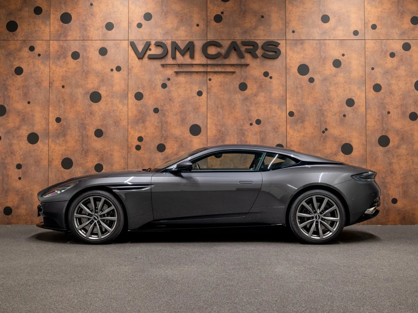 2020 Aston Martin DB11 V8 offered by a supercar dealer in Gronau, Germany, photo 2 of 25