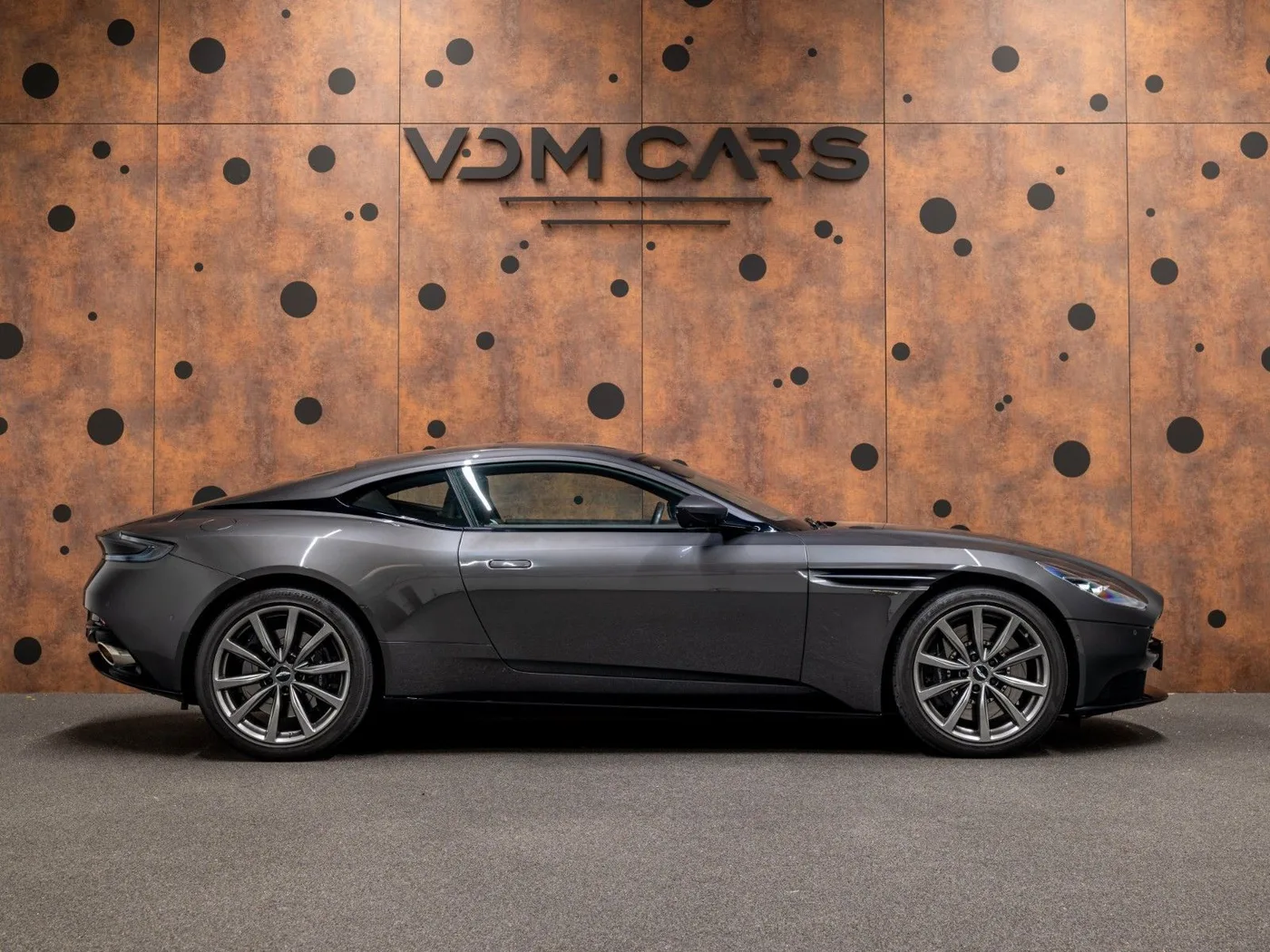 2020 Aston Martin DB11 V8 offered by a supercar dealer in Gronau, Germany, photo 6 of 25