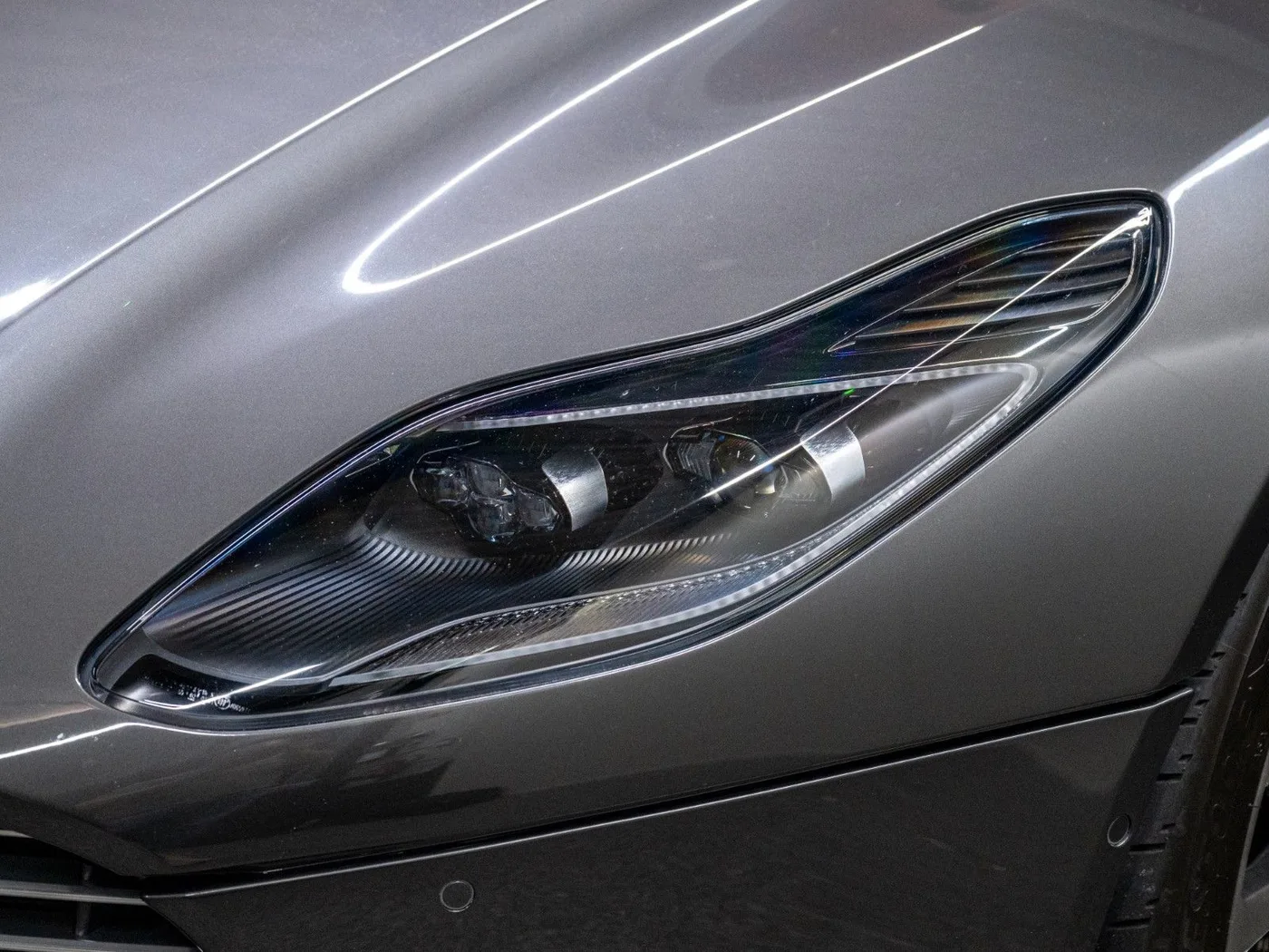 2020 Aston Martin DB11 V8 offered by a supercar dealer in Gronau, Germany, photo 9 of 25