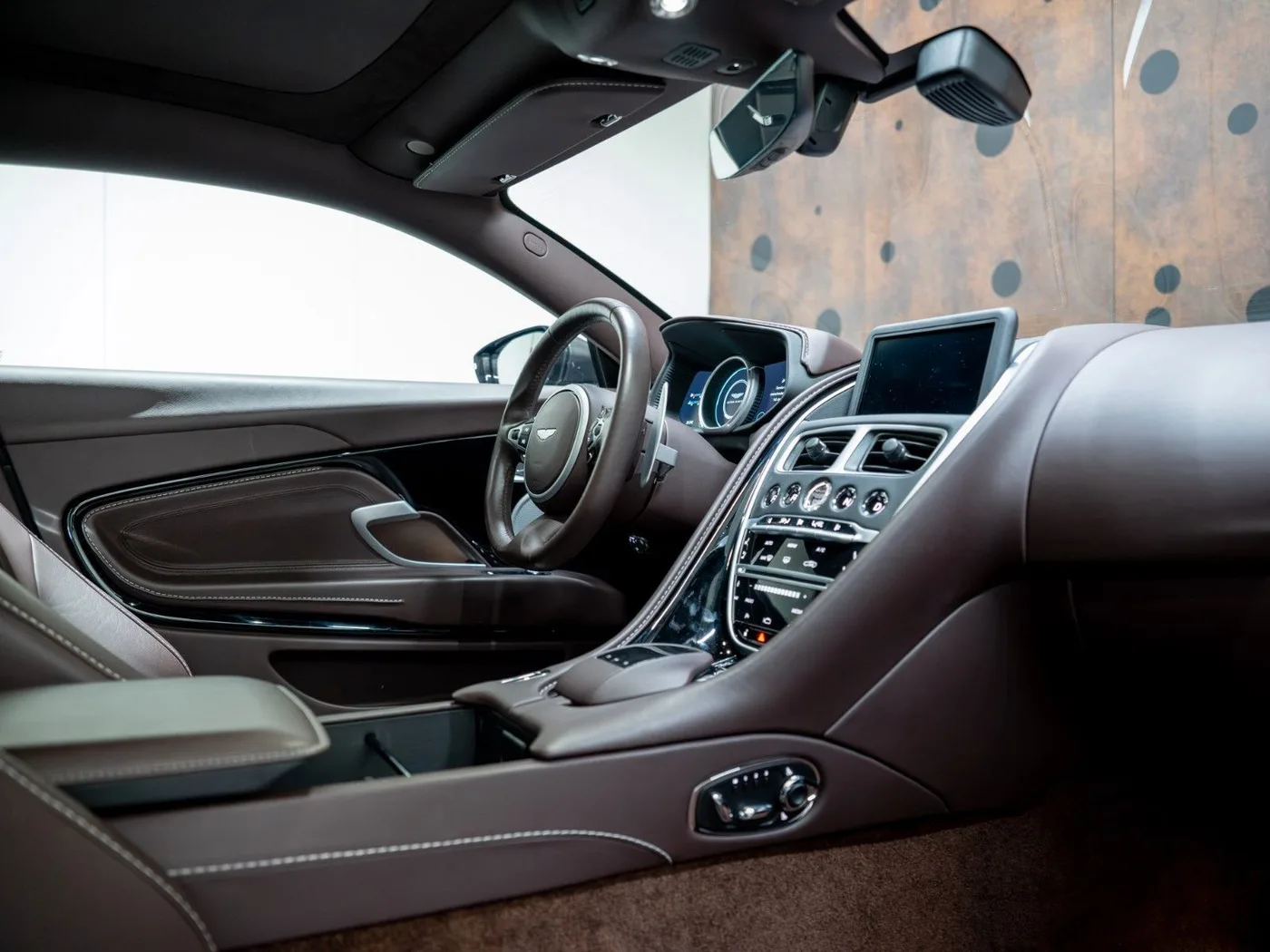 2020 Aston Martin DB11 V8 offered by a supercar dealer in Gronau, Germany, photo 16 of 25