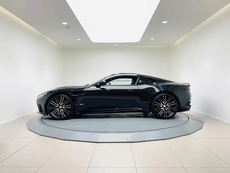 2020 Aston Martin DBS Superleggera, 4/20