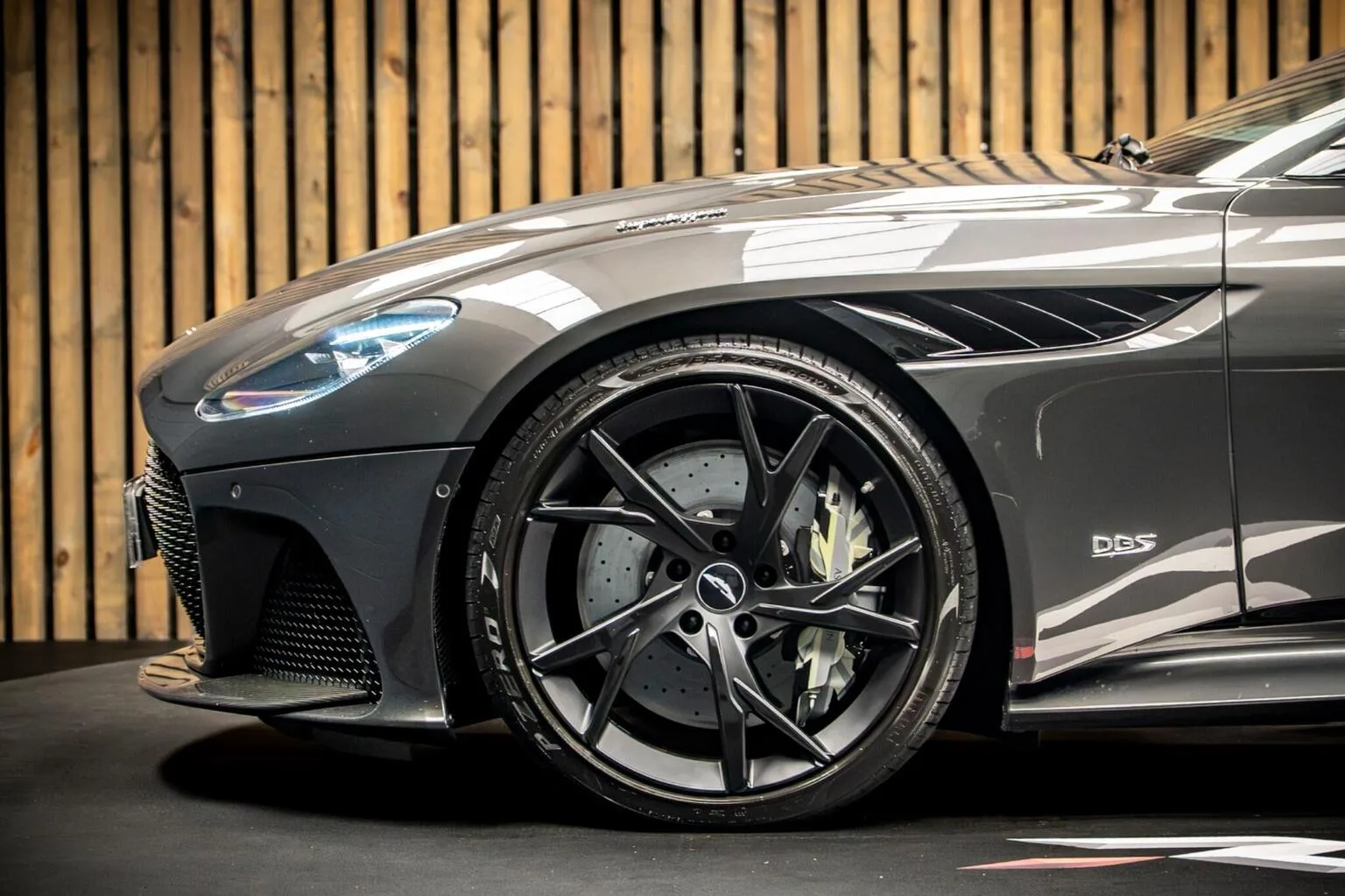 2020 Aston Martin DBS Superleggera, 8/30