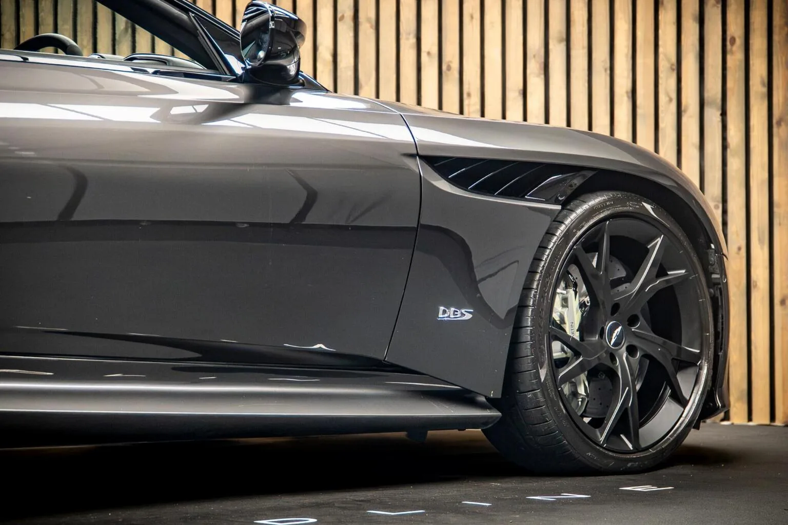 2020 Aston Martin DBS Superleggera, 13/30