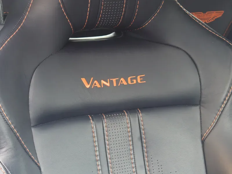 2020 Aston Martin Vantage, 4/30