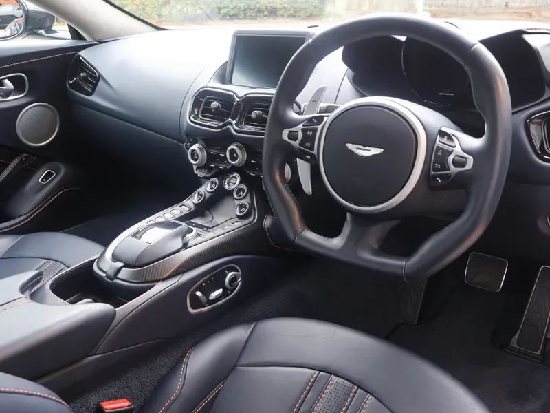 2020 Aston Martin Vantage, 9/30