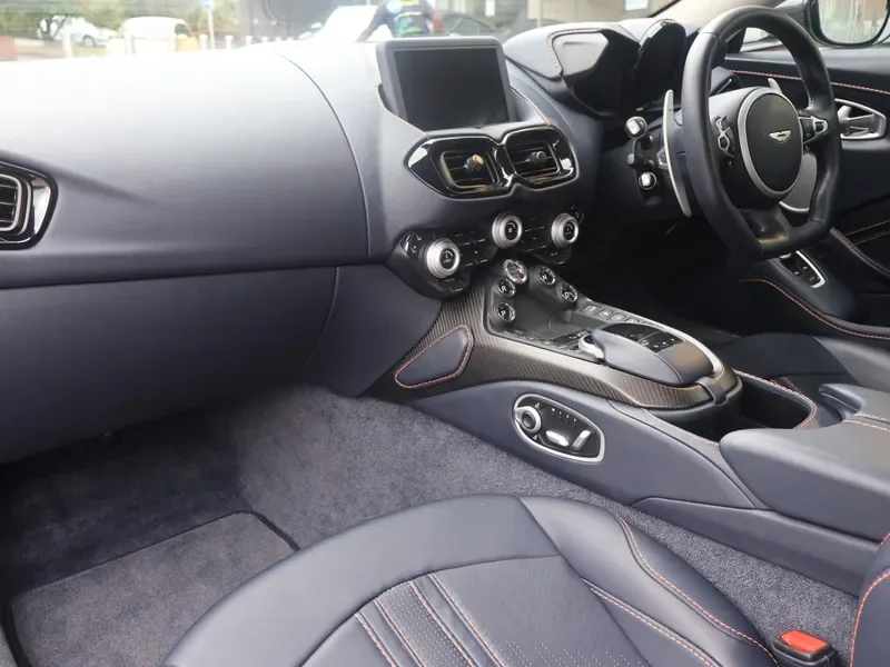 2020 Aston Martin Vantage, 13/30