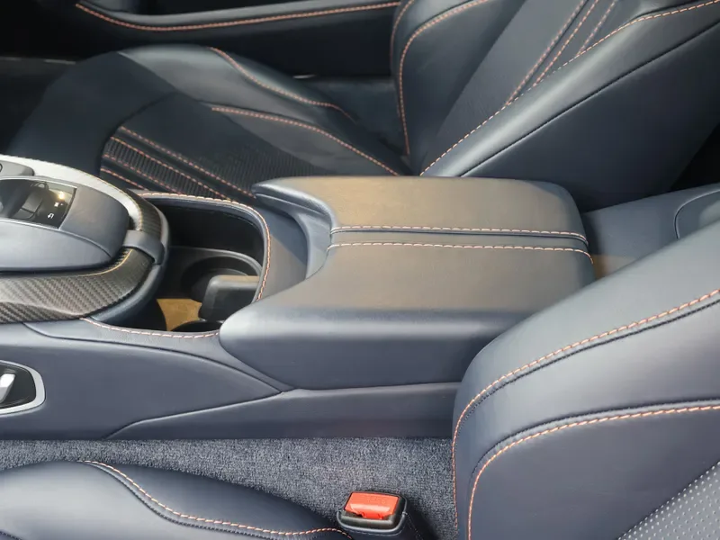 2020 Aston Martin Vantage, 17/30