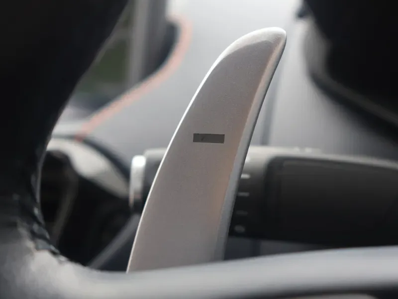 2020 Aston Martin Vantage, 19/30