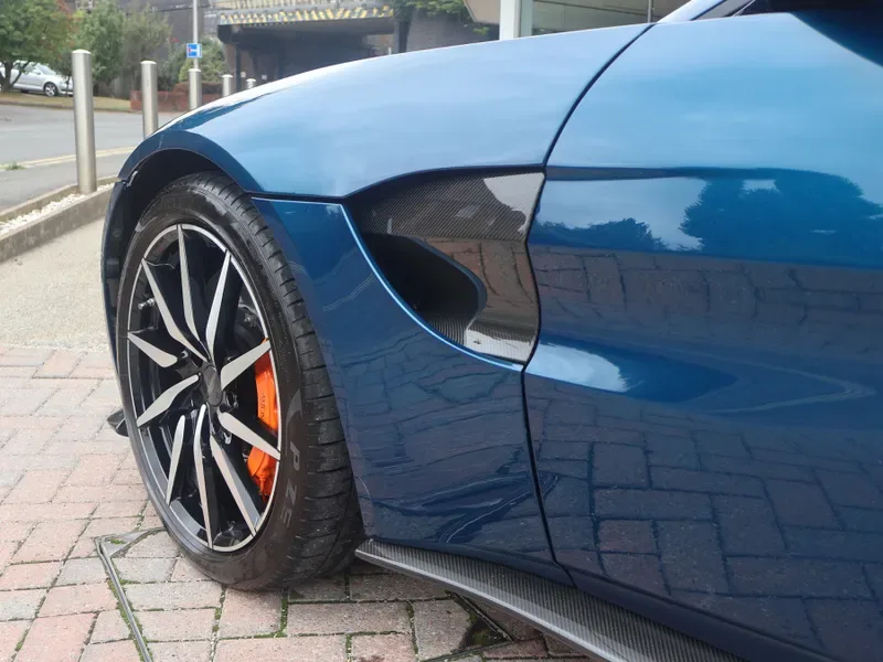 2020 Aston Martin Vantage, 28/30