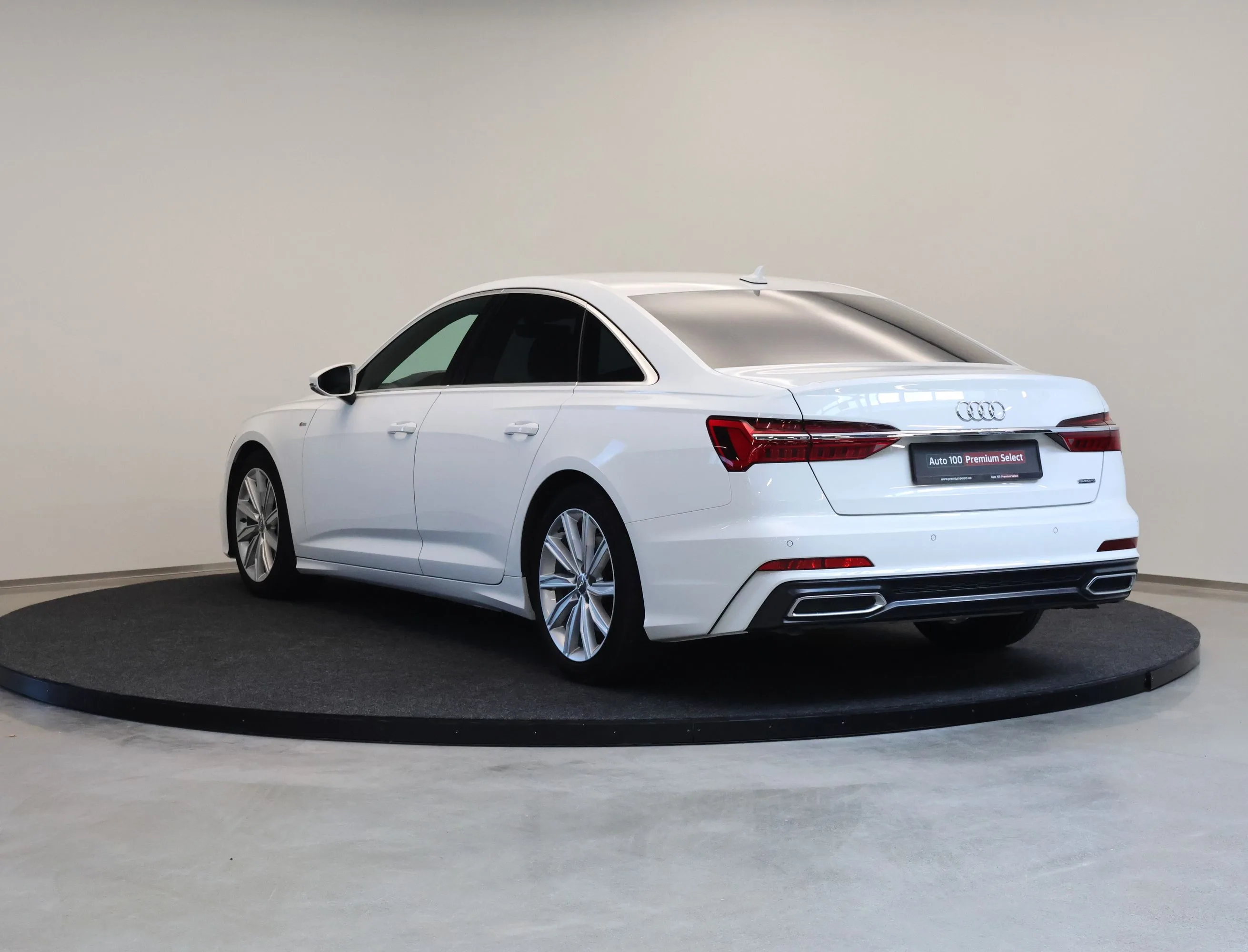 2020 Audi A6 45 TFSI quattro, S line, 4/22