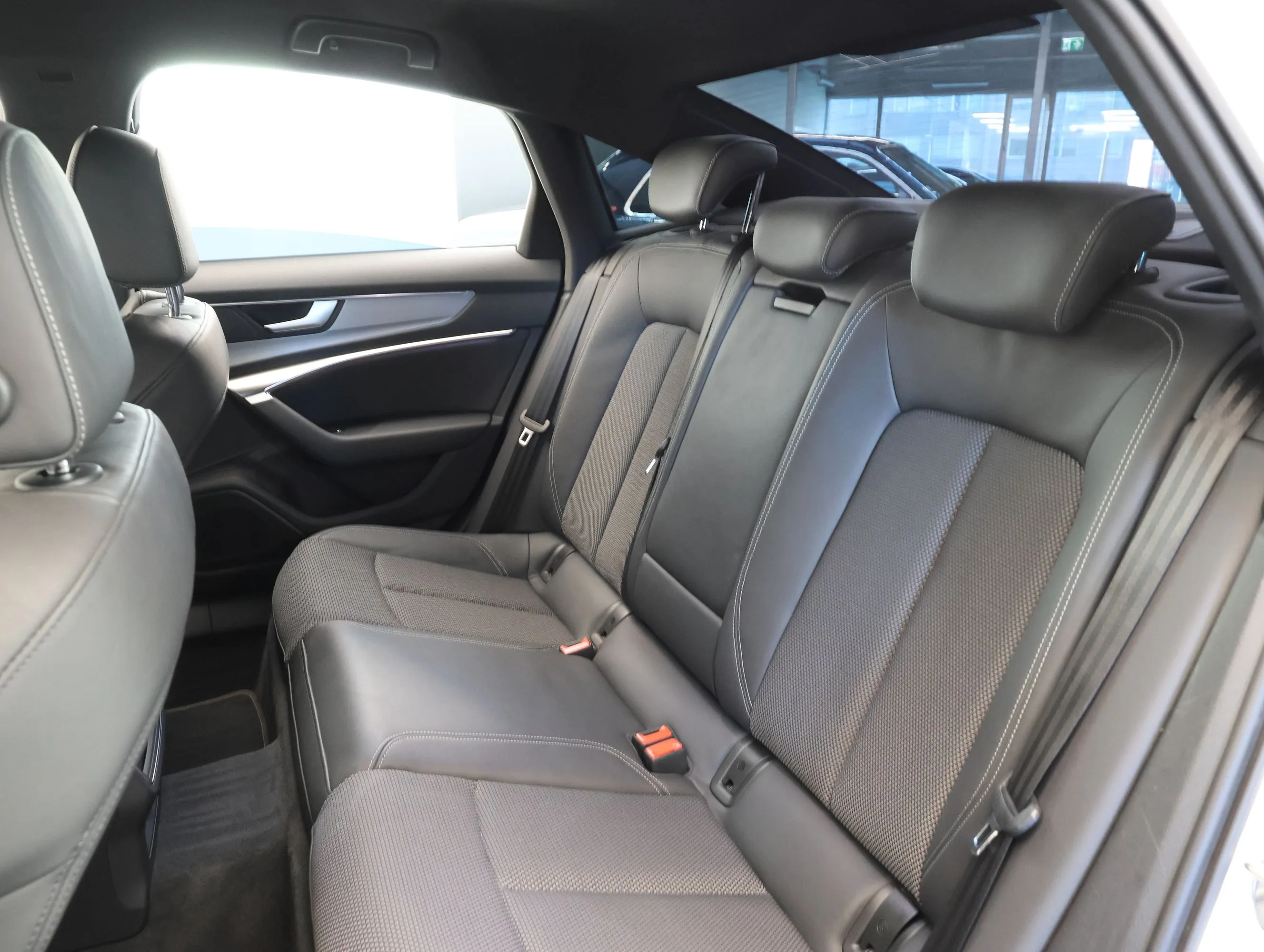 2020 Audi A6 45 TFSI quattro, S line, 13/22
