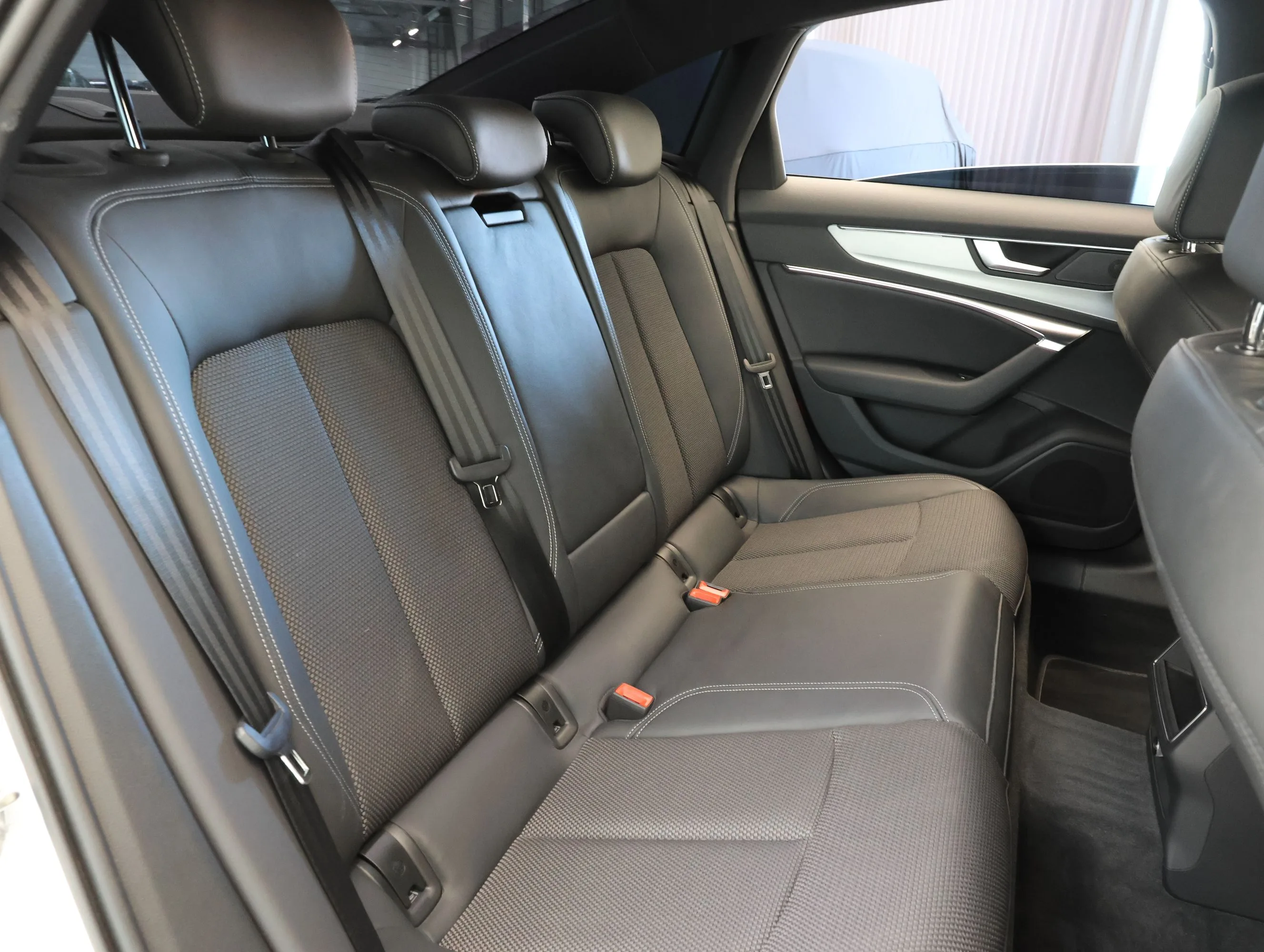 2020 Audi A6 45 TFSI quattro, S line, 14/22