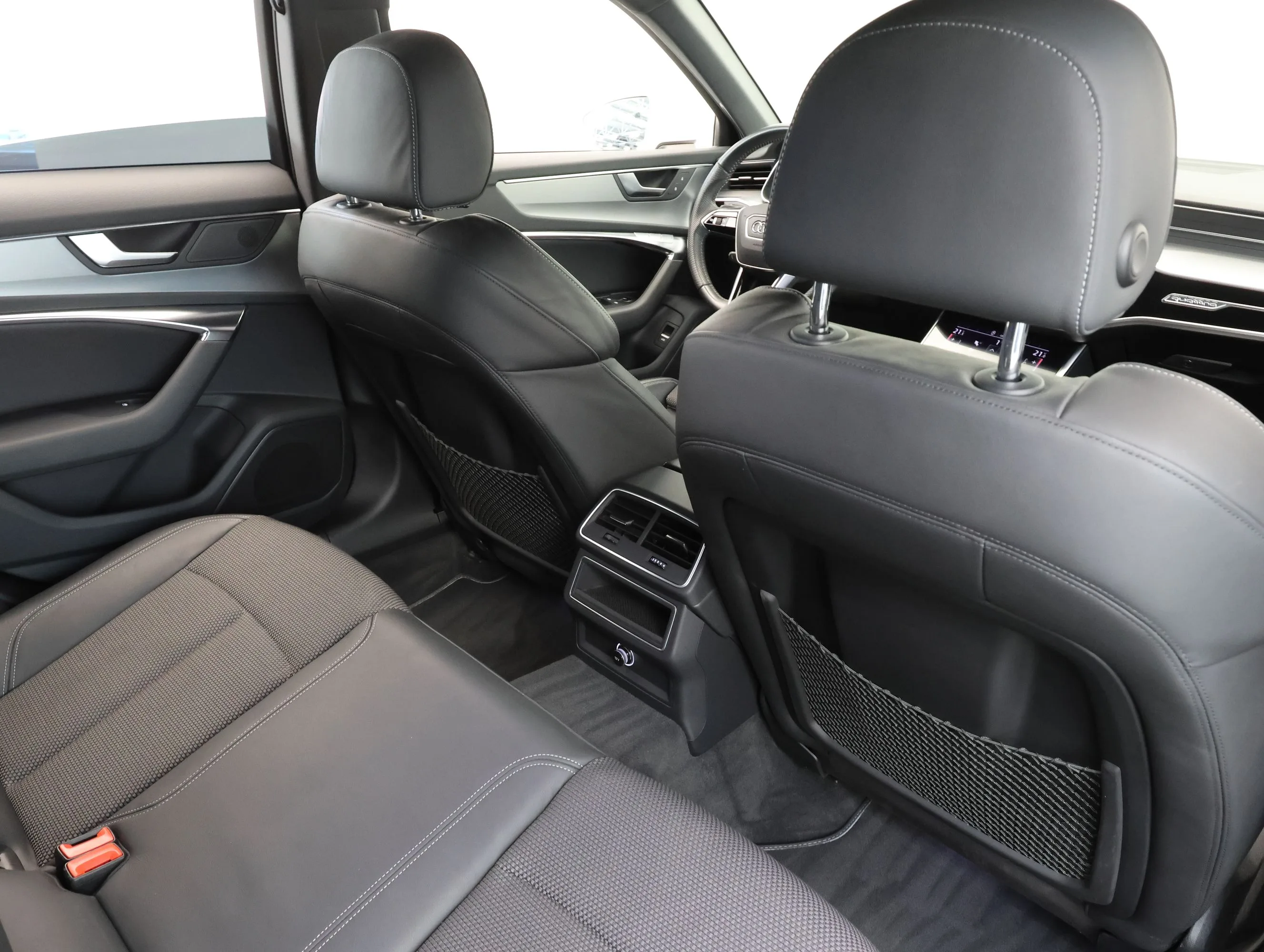 2020 Audi A6 45 TFSI quattro, S line, 15/22