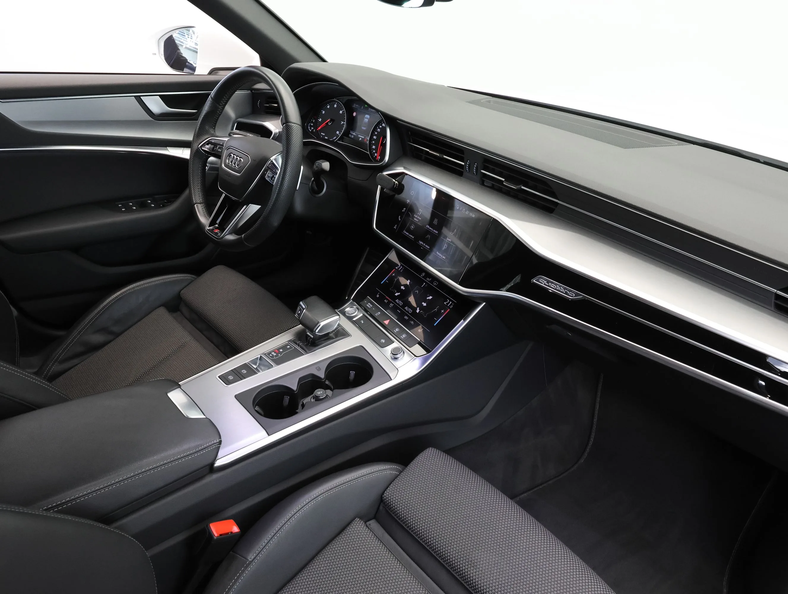 2020 Audi A6 45 TFSI quattro, S line, 17/22