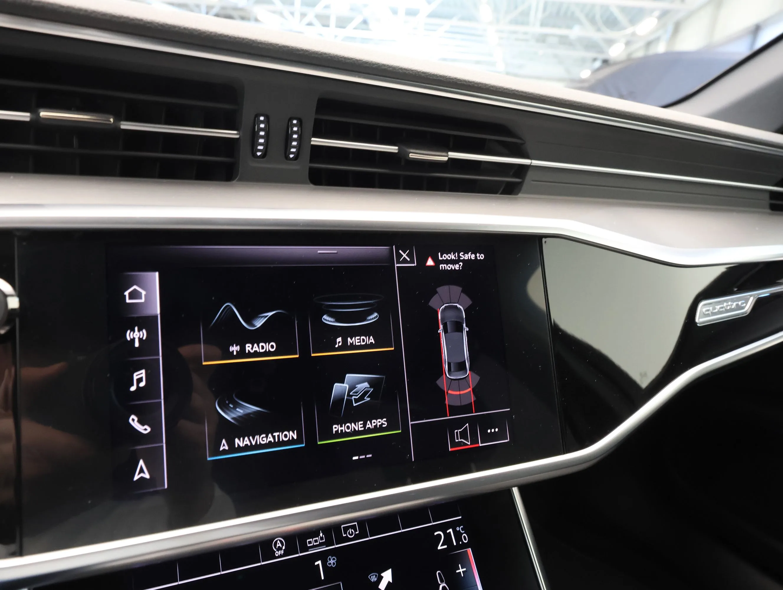 2020 Audi A6 45 TFSI quattro, S line, 21/22