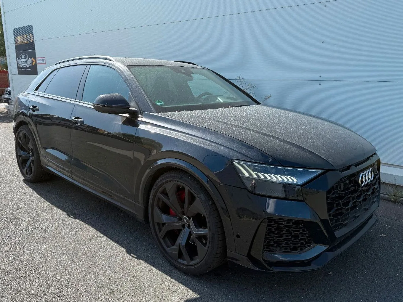 2020 Audi RS Q8 angeboten von einem Supersportwagenhändler in Nürnberg, Deutschland, Hauptfoto