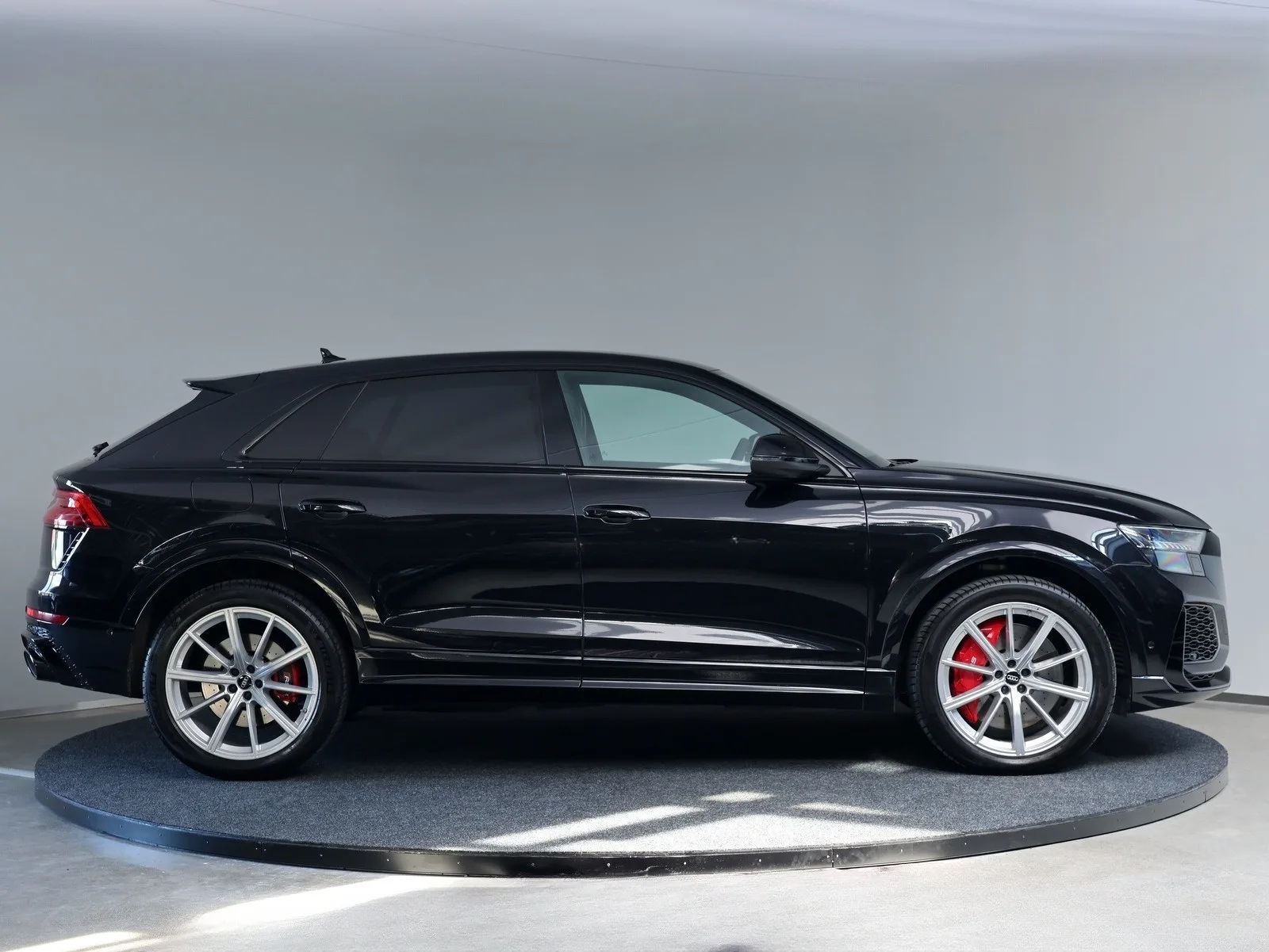 2020 Audi RS Q8, 6/24