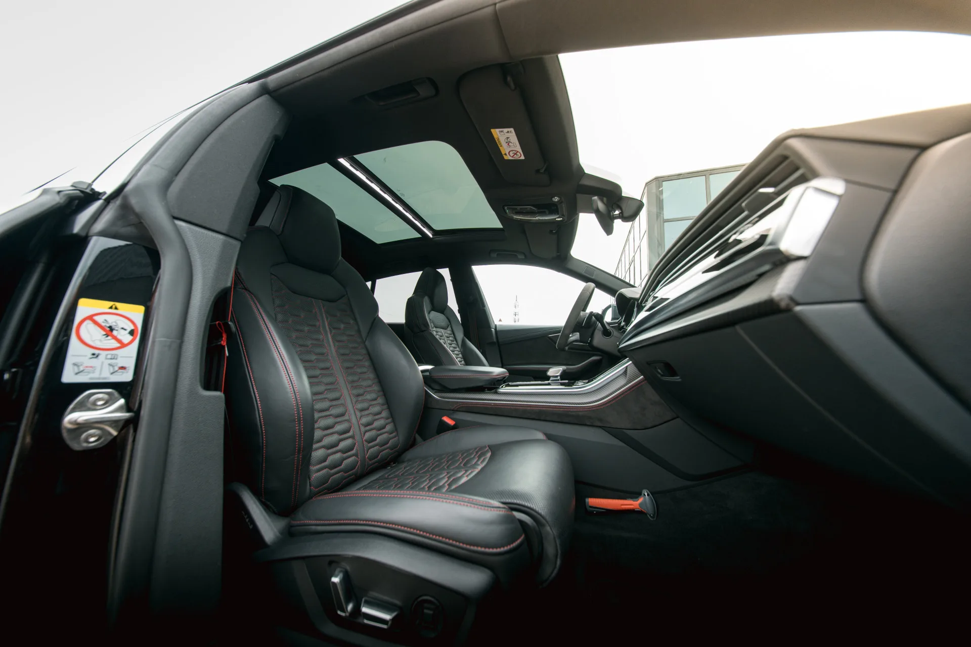 2020 Audi RS Q8, 8/30