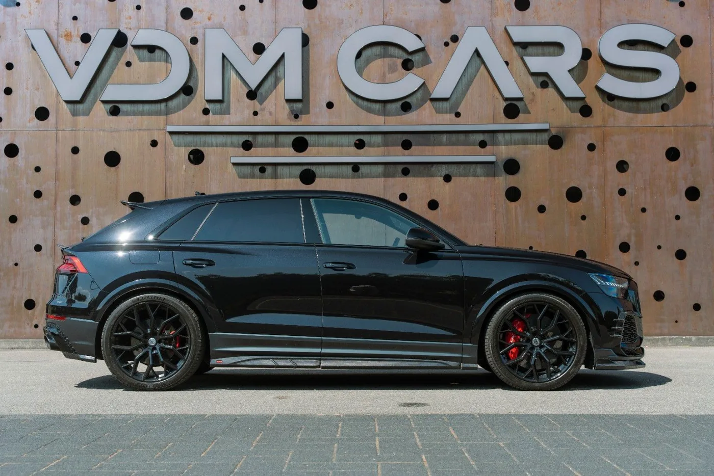 2020 Audi RS Q8 offered by a supercar dealer in Gronau, Germany, photo 7 of 25