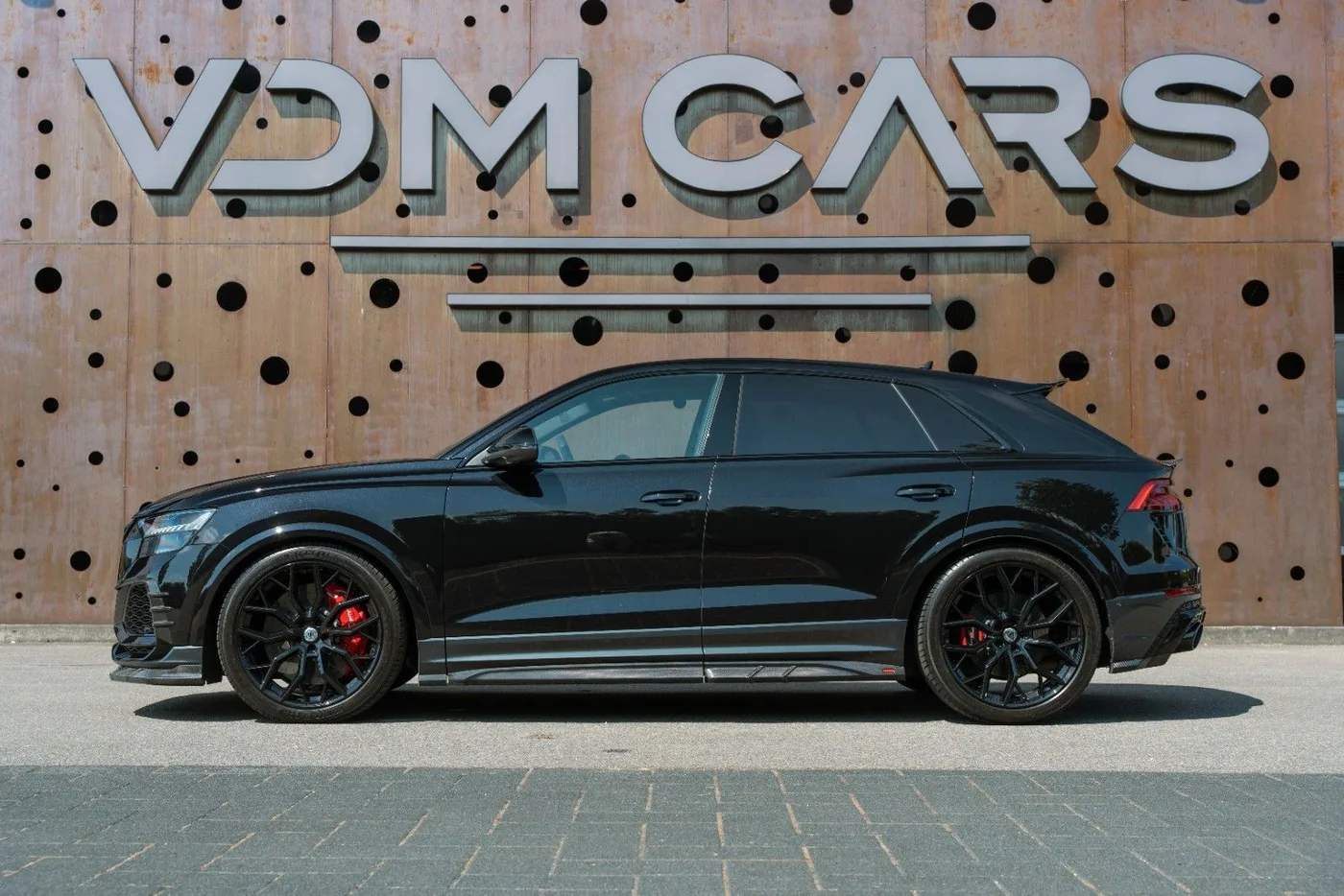 2020 Audi RS Q8 offered by a supercar dealer in Gronau, Germany, photo 8 of 25