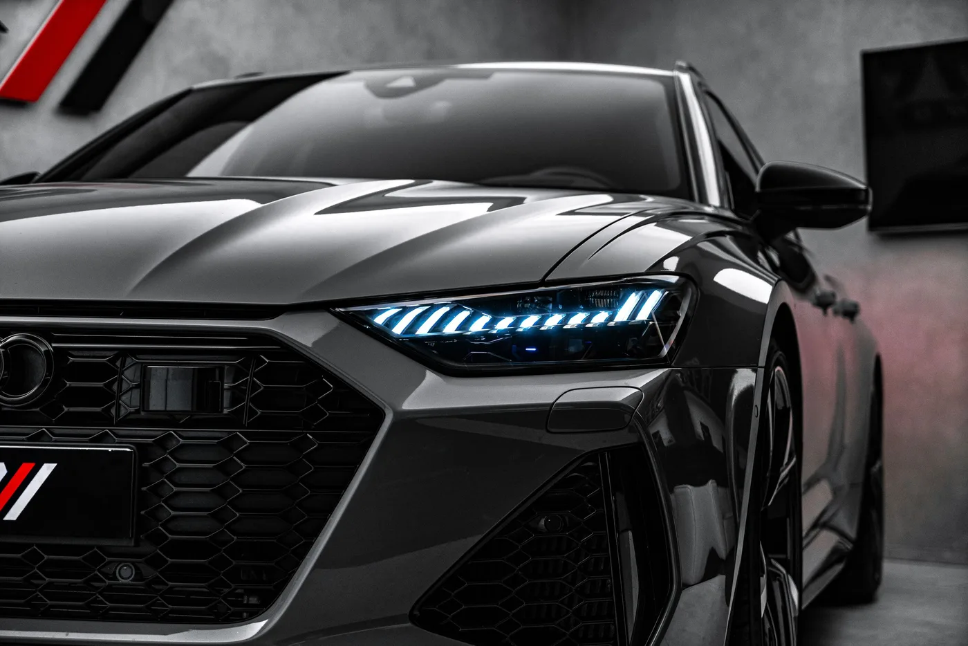 2020 Audi RS6 Avant offered by a specialist dealer in Ostrava, Czechia, photo 8 of 15