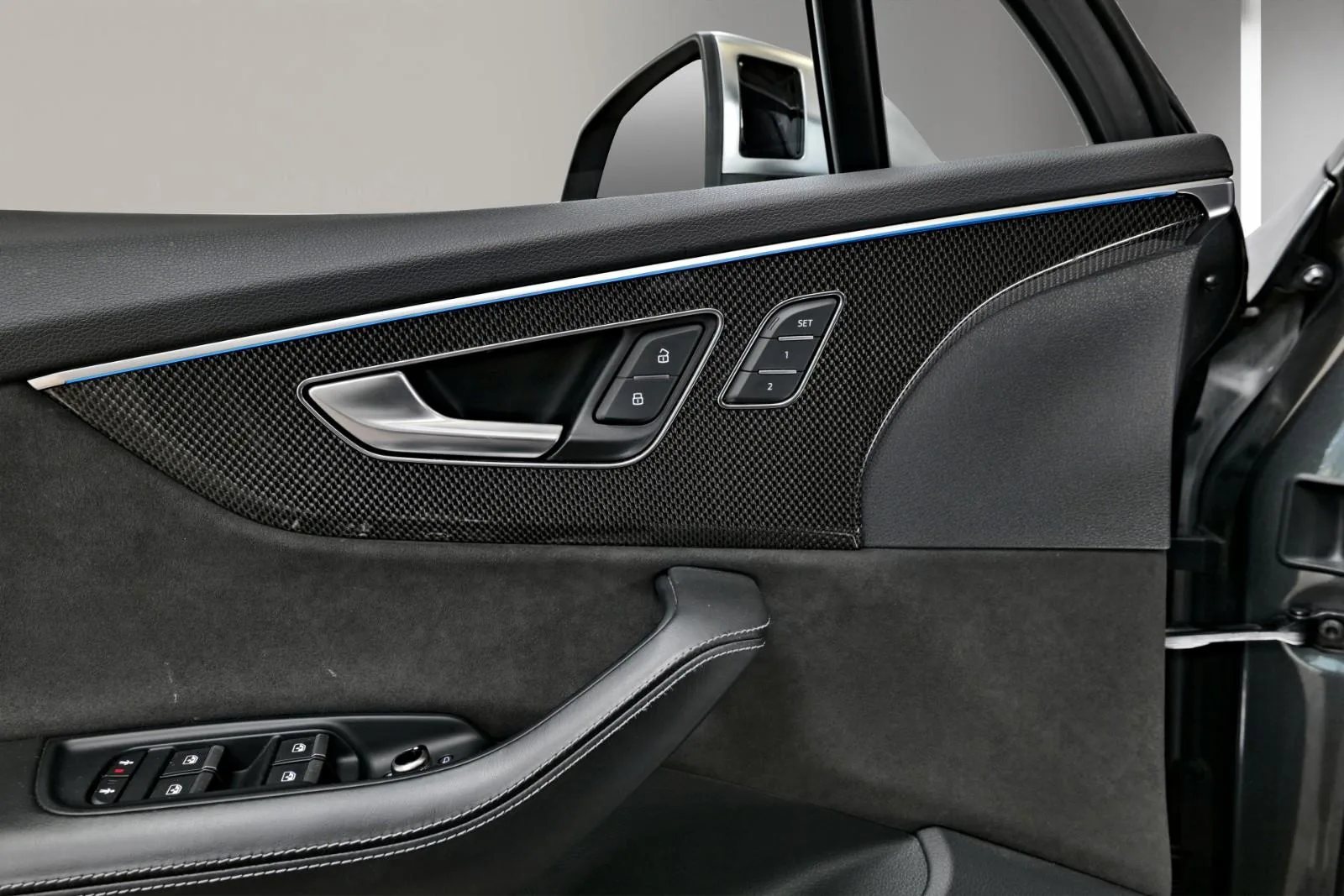 2020 Audi SQ7, 10/25