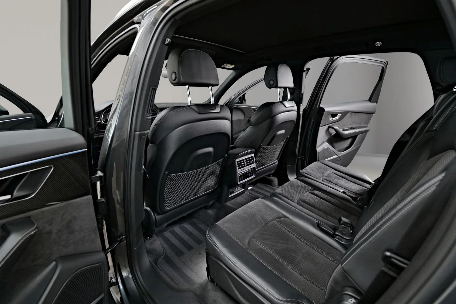 2020 Audi SQ7, 21/25